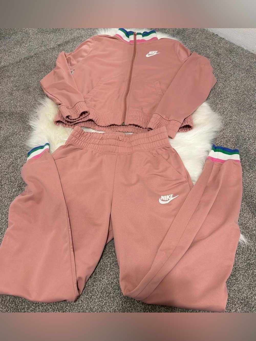 Nike Women's Rose Track Jacket & Joggers Set with Stripe Trim size XL